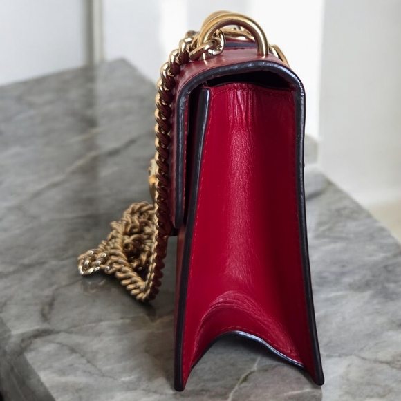 Authentic Gucci Sylvie mini bag - Picture 5 of 12